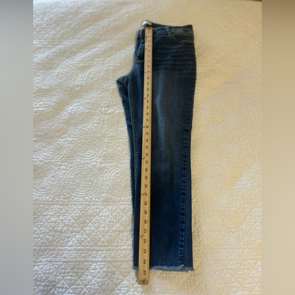 Cato Mid Rise Jeans. Size 16. - Picture 6 of 6